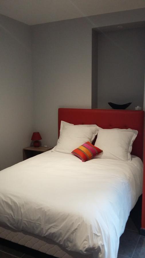 Le Logis D'Isabelle Aparthotel Argentan Exterior foto